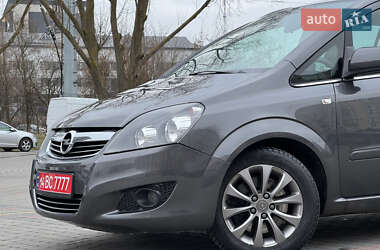 Минивэн Opel Zafira 2011 в Львове