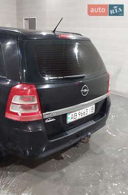 Минивэн Opel Zafira 2009 в Немирове