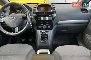 Мінівен Opel Zafira 2010 в Старокостянтинові