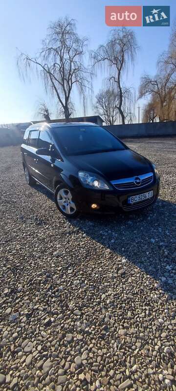 Мінівен Opel Zafira 2009 в Дрогобичі