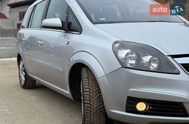 Минивэн Opel Zafira 2006 в Золочеве