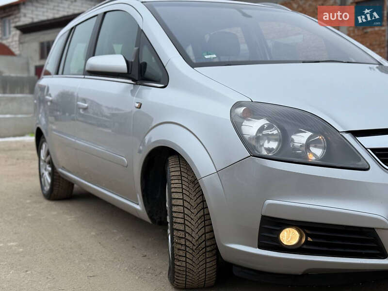 Мінівен Opel Zafira 2007 в Золочеві