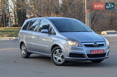 Минивэн Opel Zafira 2007 в Дубно