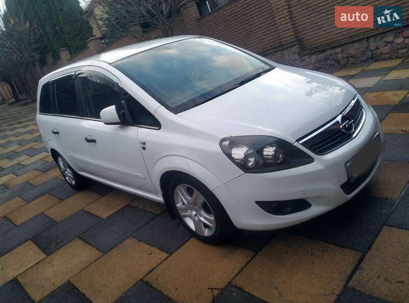 Мінівен Opel Zafira 2010 в Фастові