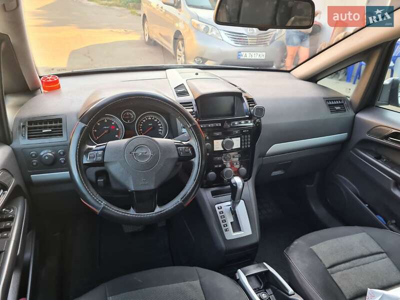 Минивэн Opel Zafira 2008 в Кагарлыке фото 4 Минивэн Opel Zafira 2008 в Кагарлыке
