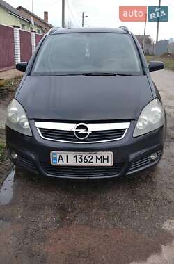 Минивэн Opel Zafira 2005 в Киеве