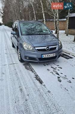 Минивэн Opel Zafira 2006 в Украинке