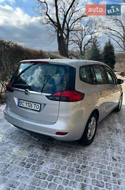 Минивэн Opel Zafira 2018 в 