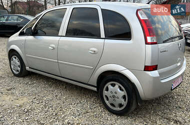 Минивэн Opel Zafira 2005 в Коломые