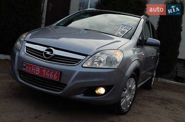 Минивэн Opel Zafira 2008 в 