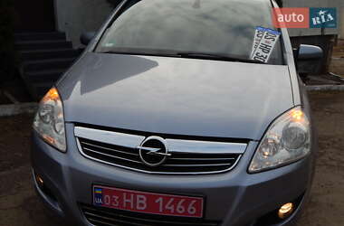 Минивэн Opel Zafira 2008 в 