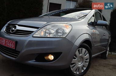Минивэн Opel Zafira 2008 в 