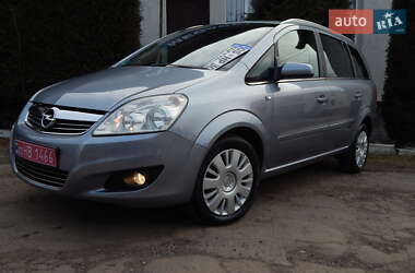 Минивэн Opel Zafira 2008 в 
