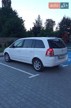 Минивэн Opel Zafira 2009 в Ковеле