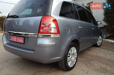 Минивэн Opel Zafira 2008 в 
