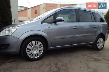 Минивэн Opel Zafira 2008 в 