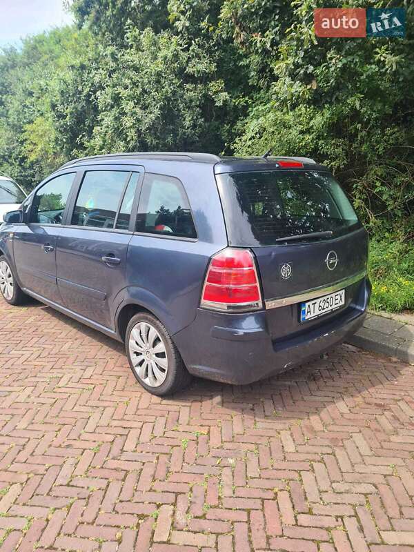 Мінівен Opel Zafira 2006 в Надвірній