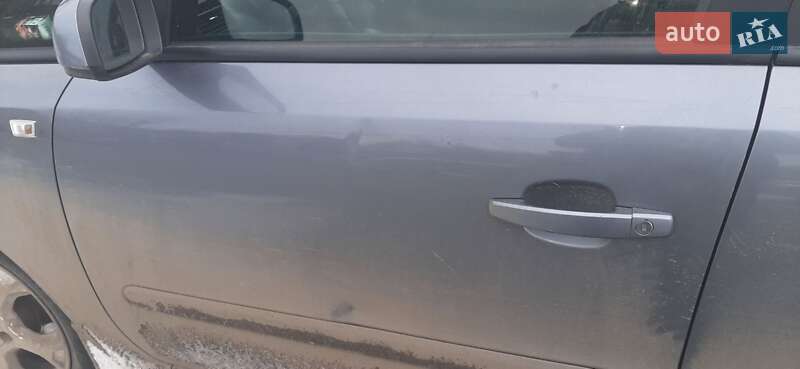 Минивэн Opel Zafira 2006 в Кривом Озере фото 9 Минивэн Opel Zafira 2006 в Кривом Озере