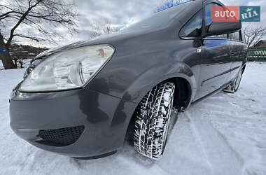 Минивэн Opel Zafira 2009 в Черкассах