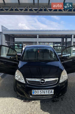 Мінівен Opel Zafira 2009 в Тячеві