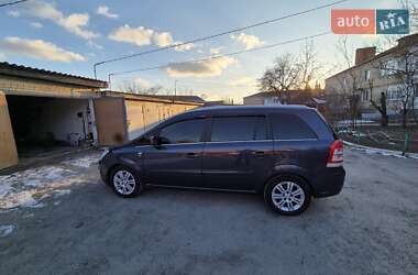 Минивэн Opel Zafira 2010 в Дунаевцах