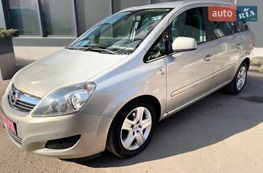 Минивэн Opel Zafira 2010 в Белой Церкви