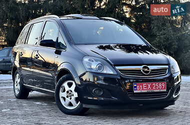 Минивэн Opel Zafira 2009 в Луцке