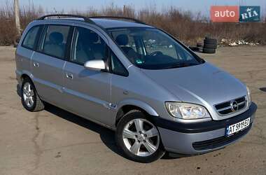 Минивэн Opel Zafira 2004 в Ивано-Франковске