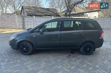 Минивэн Opel Zafira 2011 в Бершади