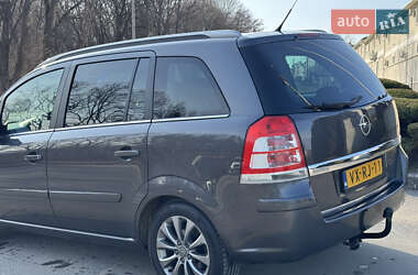 Минивэн Opel Zafira 2011 в Львове