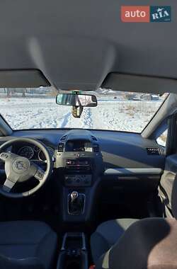 Минивэн Opel Zafira 2007 в Сумах