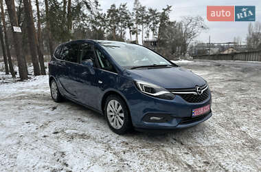 Минивэн Opel Zafira 2017 в Киеве