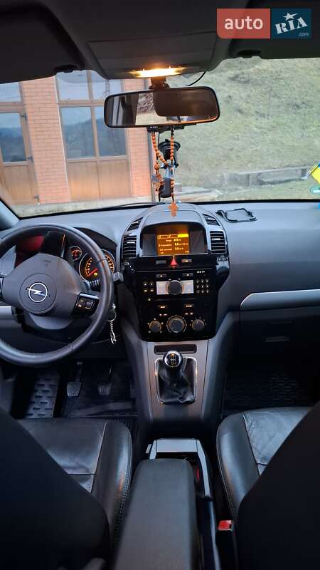 Мінівен Opel Zafira 2012 в Старому Самборі