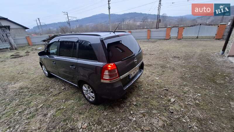 Мінівен Opel Zafira 2012 в Старому Самборі