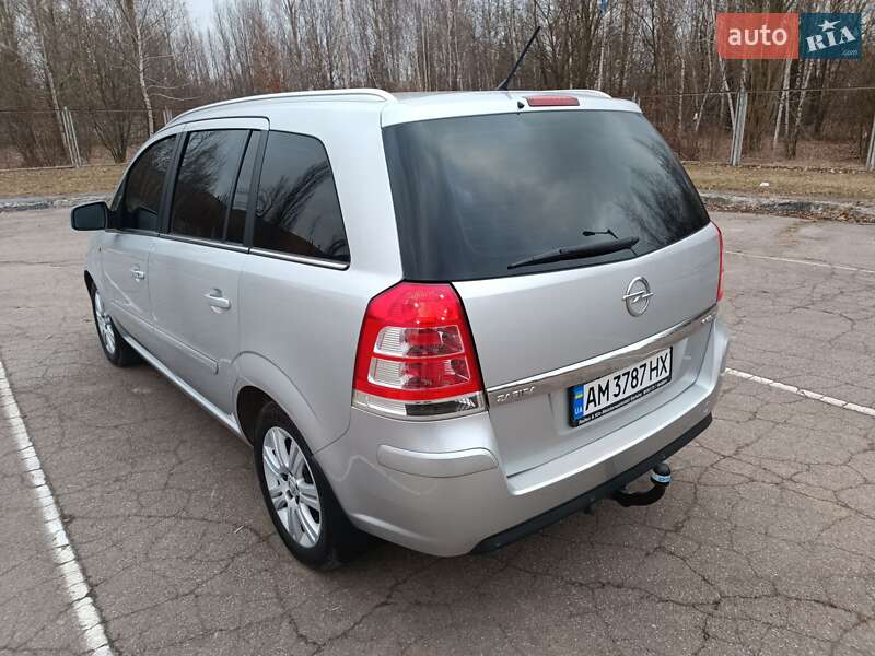 Opel Zafira 2013 Opel Zafira 2013