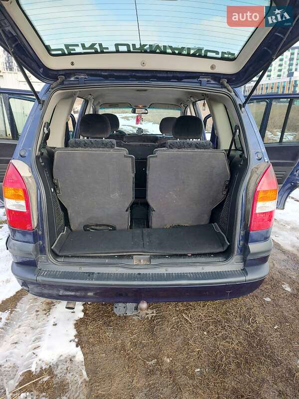 Минивэн Opel Zafira 2001 в Софиевской Борщаговке