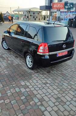 Мінівен Opel Zafira 2009 в Сарнах