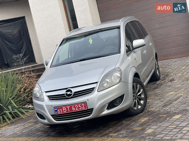 Opel Zafira 2010