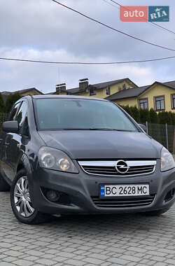 Минивэн Opel Zafira 2011 в 