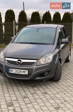 Минивэн Opel Zafira 2011 в 
