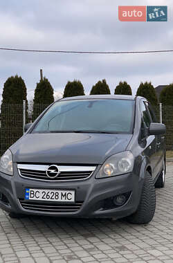 Минивэн Opel Zafira 2011 в 