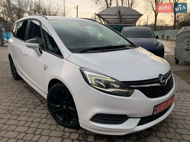 Минивэн Opel Zafira 2018 в Львове