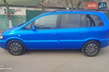 Минивэн Opel Zafira 2000 в Каневе