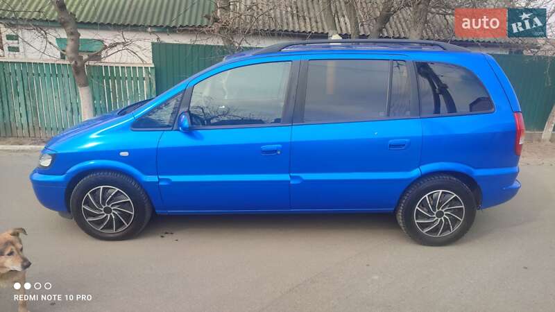 Мінівен Opel Zafira 2000 в Каневі