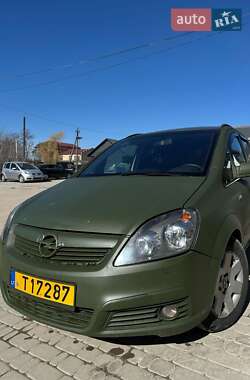 Мінівен Opel Zafira 2006 в Борщеві