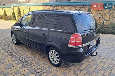 Минивэн Opel Zafira 2006 в Могилев-Подольске