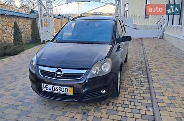 Минивэн Opel Zafira 2006 в Могилев-Подольске