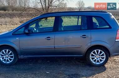 Минивэн Opel Zafira 2005 в 