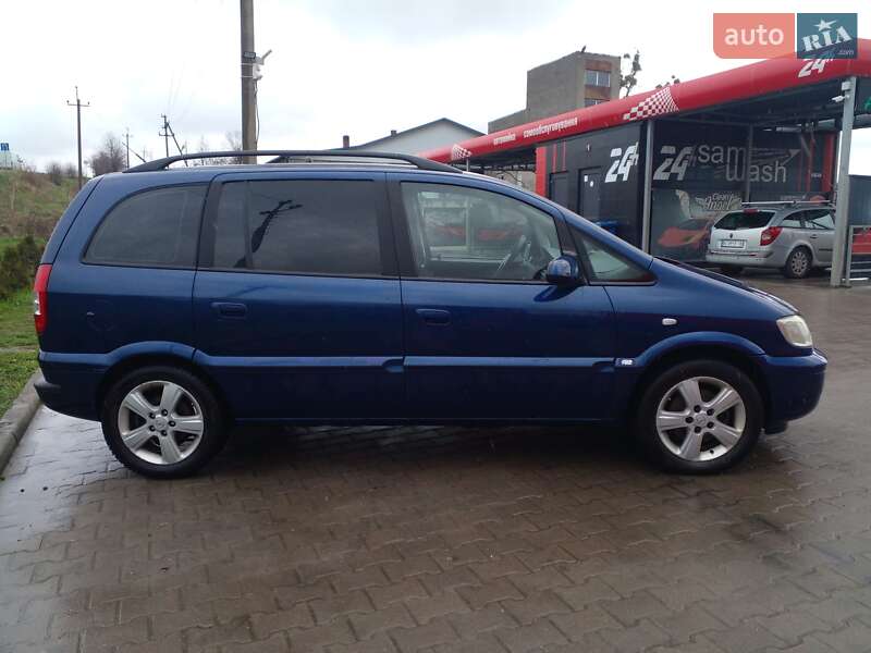 Opel Zafira 2004