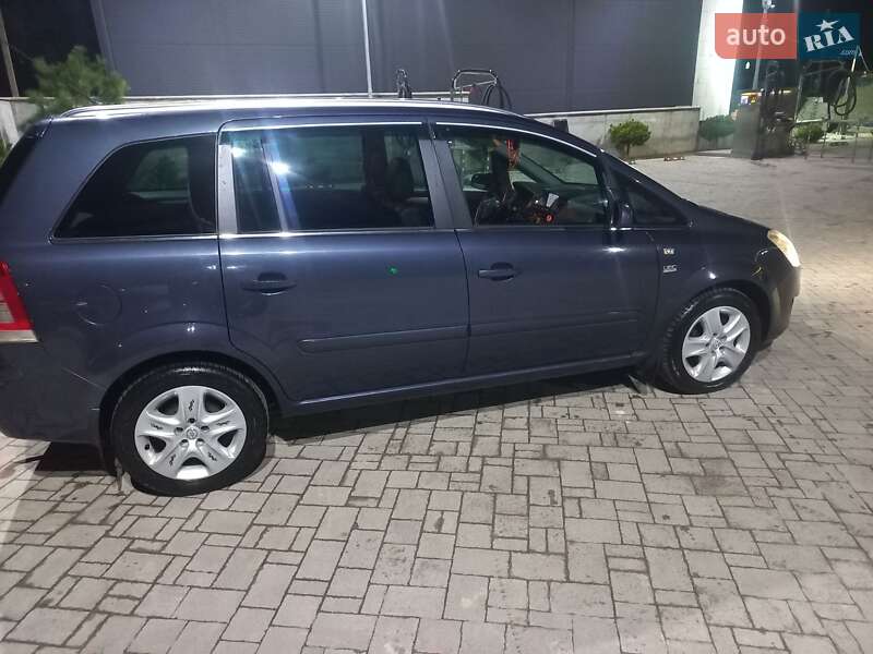 Мінівен Opel Zafira 2009 в Львові